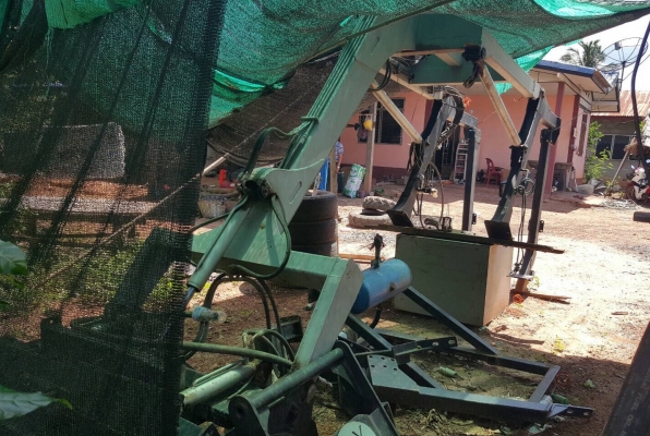 ขาย คีบอ้อยขนาดเล็ก ติดรถไถ KOBOTA,YANMAR ของ CX Tractor สภาพเหมือนของใหม่ใช้งานแค่เดือนเดียว