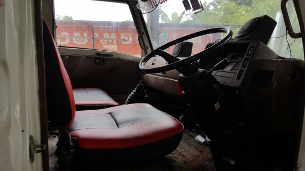 ขายรถบรรทุก 6 ล้อ HINO 117 แรงม้า  ติดเครน TADANO