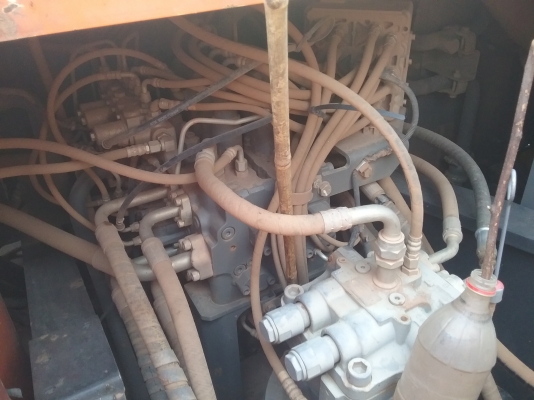 ขาย 1,895,000 HITACHI  ZX 200-5 G ปี 2012 ทำงาน 6,559 ชม. รถสวยพร้อมใช้เอกสารพร้อมโอน 090-772-3710 090-772-3708