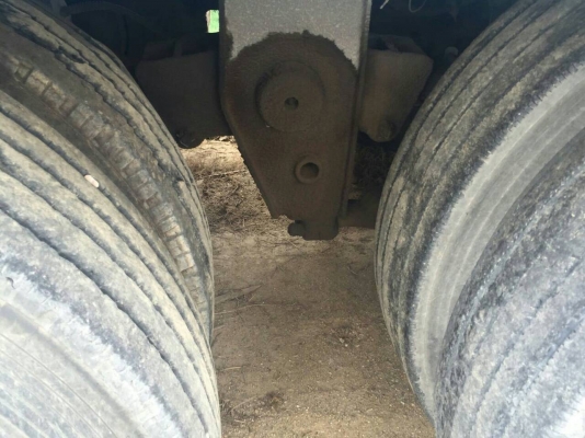 หัวลาก HINO 2J  260 แรง ปี53 (( แก๊สโรงงาน)) พร้อมหาง 3 เพลา  ราคา  1,300,000  บาท