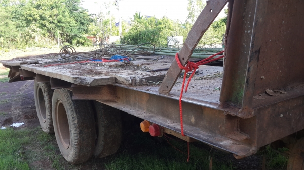 แมคโคร hitachi ex200-2  พร้อมเทลเลอร์