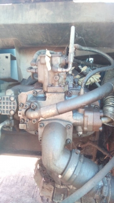 แมคโคร hitachi ex200-2  พร้อมเทลเลอร์