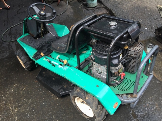 ขายรถตัดหญ้านั่งขับเก่าญี่ปุ่น เครื่องคาวา 18 HP