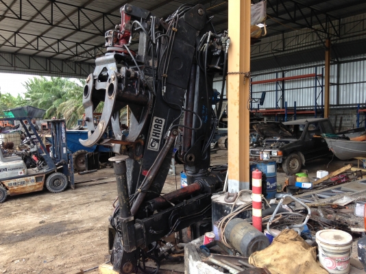 เฮี๊ยบคีบไม้ติด รถบรรทุก