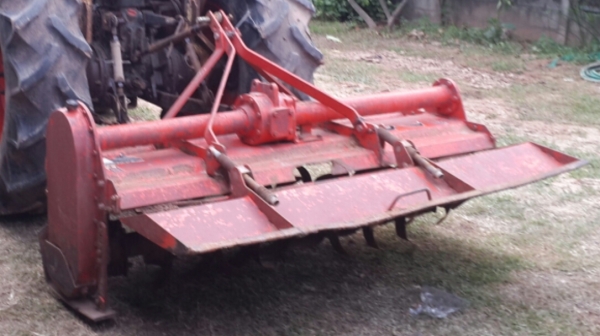 โรตาลี่ตราช้าง 180 45แรงครับ