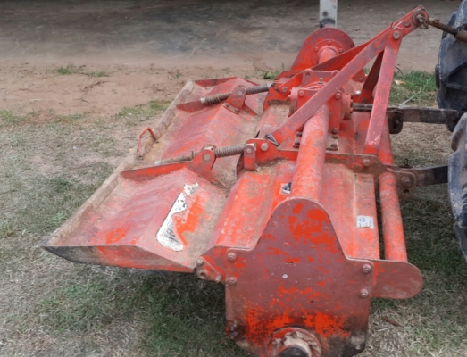 โรตาลี่ตราช้าง 180 45แรงครับ