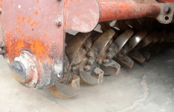 โรตาลี่ตราช้าง 180 45แรงครับ