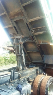 ขายหกล้อ 210 แรง ขายหกล้อ 210 แรง