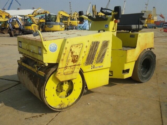 ขายรถบดสั่นสะเทือน SAKAI ขนาด 5 ตัน สภาพพร้อมใช้งาน From JAPAN ติดต่อ 095-7467778 จิณณวัตร จักรกลครับ