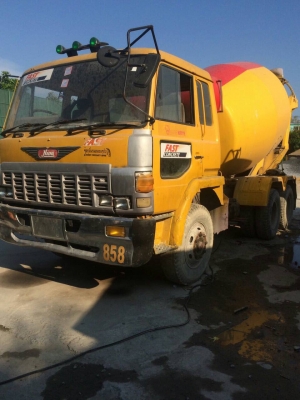 รถโม่ปูน 5 คิว ((  มี 2 คัน ))  สภาพพร้อมใช้งาน  ราคา  650,000  บาท