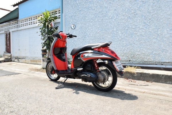 Scoopy i รถบ้านแท้ สภาพเดิม เล่มชุดโอนครบ ภาษีพรบไม่ขาด ทะเบียนสวย