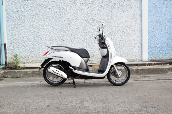 Scoopy i 2013 รถบ้านแท้ สภาพเดิม เล่มชุดโอนครบ ภาษีพรบ60