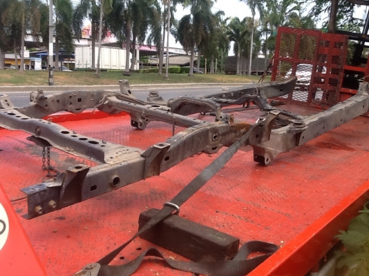 เล่มทะเบียน พร้อมคัตซี TOYOTA VIGO PERUNNER (ตัวสูง)