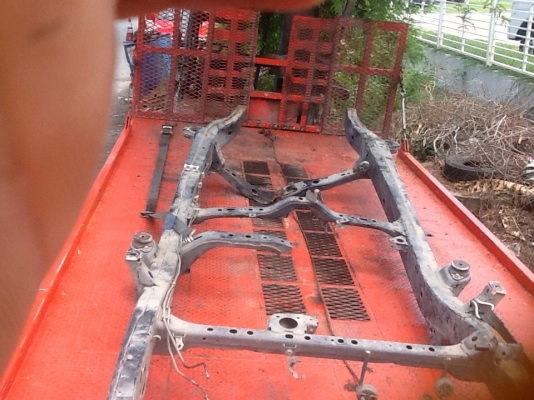 เล่มทะเบียน พร้อมคัตซี TOYOTA VIGO PERUNNER (ตัวสูง) เล่มทะเบียน พร้อมคัตซี TOYOTA VIGO PERUNNER (ตัวสูง)