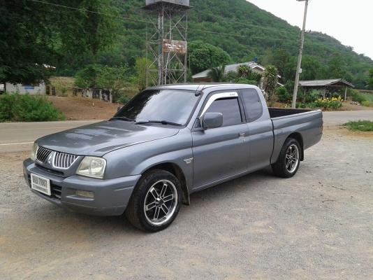 ขายรถสตาด้า ปี2000 เครื่อง 2500 พวงมาลัยเพาเวอร์ ราคาถูกๆ ขายรถสตาด้า ปี2000 เครื่อง 2500 พวงมาลัยเพาเวอร์ ราคาถูกๆ