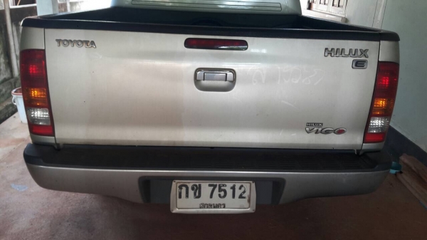 TOYOTA VIGO 2.5 เกียร์ดา 4x4 ปี 47 รถสวยเดิมบาง เล่มพร้อมโอน TOYOTA VIGO 2.5 เกียร์ดา 4x4 ปี 47 รถสวยเดิมบาง เล่มพร้อมโอน