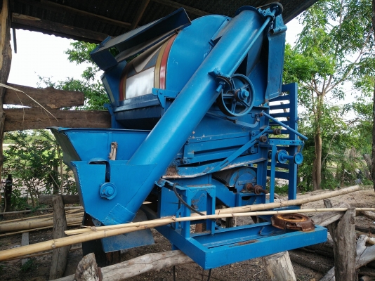 ขายรถนวดข้าว ตู้เกษตร 6ฟุต เครื่องติดได้