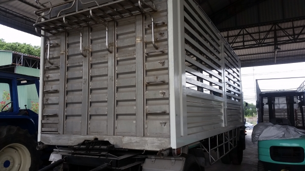 ขายรถบรรทุก 10 ล้อ