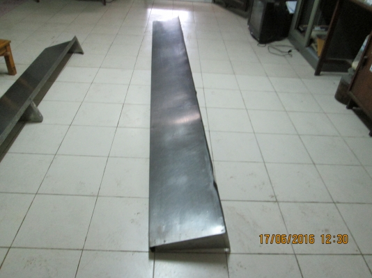 ฃั้นแสตนเลส/ยาวหนา/ใฃ้ติดผนัง/ยาว312ซม/กว้าง35ซม