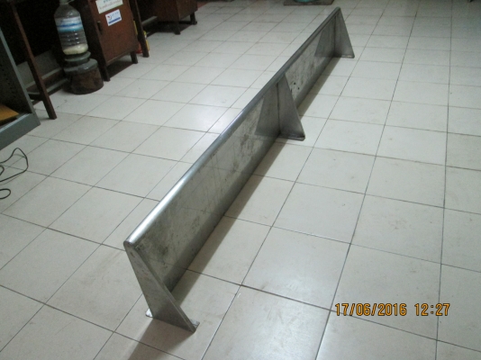 ฃั้นแสตนเลส/ยาวหนา/ใฃ้ติดผนัง/ยาว240ซม/กว้าง35ซม