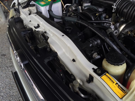 ขาย HILUX TIGER D4Dเครื่อง 2.5 E X-TRA CAB ปี 2004-2547 เกียร์ ธรรมดา เบาะหนัง ภายในสะอาดมากครับ ห้องเครื่องใหม่มาก เจ้าของดูแลดีสุดๆ มีจอเครื่องเล่นDVD รถสภาพสวยจัด สภาพนี้หายากแน่นอน รถเดิมๆ บางๆทั้งคัน รับประกันครับ มีชน รับคืนครับ