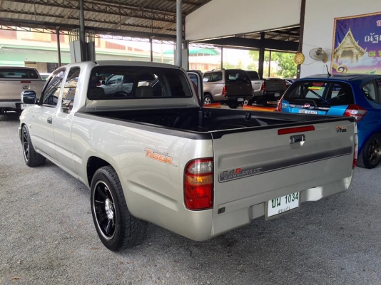 ขาย HILUX TIGER D4Dเครื่อง 2.5 E X-TRA CAB ปี 2004-2547 เกียร์ ธรรมดา เบาะหนัง ภายในสะอาดมากครับ ห้องเครื่องใหม่มาก เจ้าของดูแลดีสุดๆ มีจอเครื่องเล่นDVD รถสภาพสวยจัด สภาพนี้หายากแน่นอน รถเดิมๆ บางๆทั้งคัน รับประกันครับ มีชน รับคืนครับ