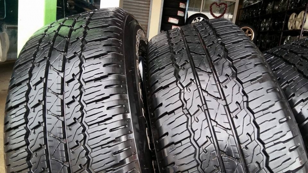 ขายล้อแม็ก revo 17" ยางปี15 สนใจติดต่อ ตาเล็ก ล้อและยางครับ 081-3747940