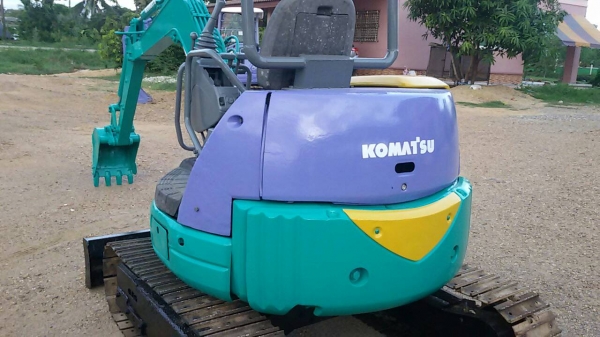 ขายรถแบคโฮ KOMATSU PC30 MR เครื่อง 3D84E คอนโทลสั้น แทรคเหล็ก เครื่องดี ปั๊มดี เอวแน่น รถเก่าญี่ปุ่น ติดต่อ089-7949488