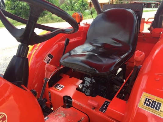 ขายรถไถคูโบต้า L36084WD2เพลา สภาพสวย พร้อมใช้งาน ขายพร้อมอุปกรณ์ ราคา 298,000 บาท สนใจโทร 081-9136451 ค่ะ หรือ ขอดูรูปเพิ่มเติมทาง line:bow6451 ค่ะ