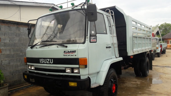 ISUZU FTR ดั้ม คัสซี FTR11H เครื่อง 6BD1-487779 -160 แรงม้า ทำสีใหม่ทั้งคัน ช่วงล่างใหญ่ สภาพพร้อมใช้ ทะเบียนพร้อมโอน ISUZU FTR ดั้ม คัสซี FTR11H เครื่อง 6BD1-487779 -160 แรงม้า ทำสีใหม่ทั้งคัน ช่วงล่างใหญ่ สภาพพร้อมใช้ ทะเบียนพร้อมโอน