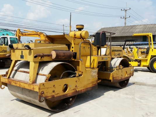 ขายรถบดอัดสั่นสะเทือน 10 ตัน DYNAPAC CC42A นำเข้าจาก USA แท้ 100\% สภาพสวย ไม่เคยใช้งานในไทย