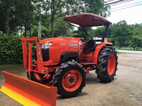 ขายรถไถKubota L4708 (4WD) พร้อมใบมีดหน้าและผานพรวน รถสวย พร้อมใช้งาน