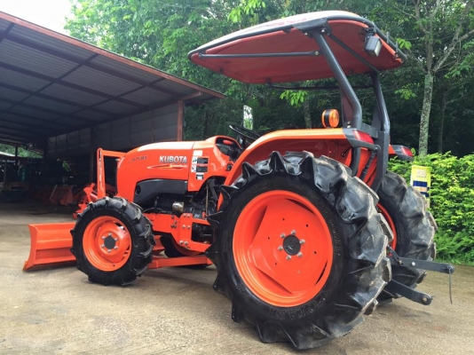 ขายรถไถKubota L4708 (4WD) พร้อมใบมีดหน้าและผานพรวน รถสวย พร้อมใช้งาน
