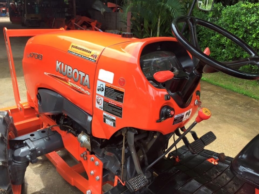 ขายรถไถKubota L4708 (4WD) พร้อมใบมีดหน้าและผานพรวน รถสวย พร้อมใช้งาน