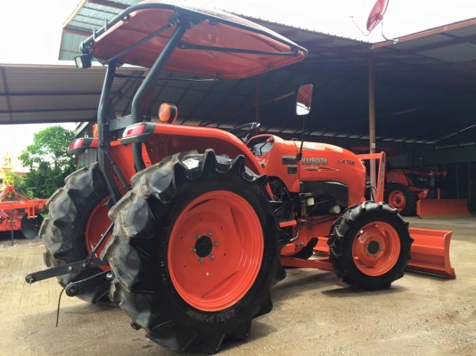 ขายรถไถKubota L4708 (4WD) พร้อมใบมีดหน้าและผานพรวน รถสวย พร้อมใช้งาน