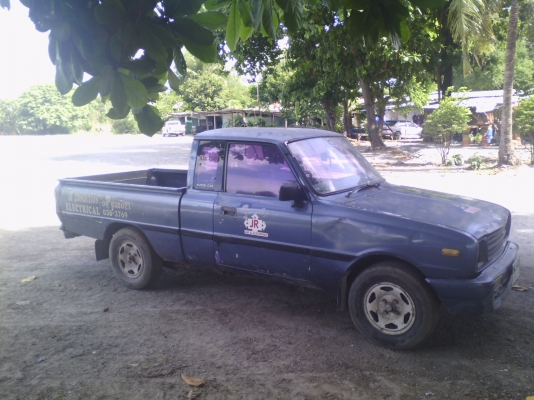 ประกาศขายรถกะบะรุ่นเล็กกะทัดรัด ยี่ห้อ มาสด้าแฟมิเลีย 1400CC ราคาถูก