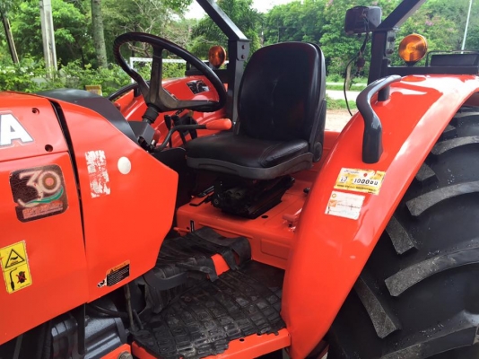 ขายรถไถ Kubota M7040 (4WD) พร้อมดันหน้า ผานพรวนช้าง พร้อมใช้งานครับ ขายรถไถ Kubota M7040 (4WD) พร้อมดันหน้า ผานพรวนช้าง พร้อมใช้งานครับ