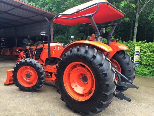 ขายรถไถ Kubota M7040 (4WD) พร้อมดันหน้า ผานพรวนช้าง พร้อมใช้งานครับ
