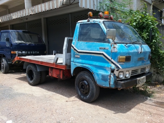 รถอีซูซุ6 ล้อ เทเลอร์พร้อมใช้งาน