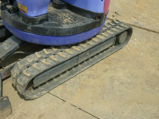 รถขุดจิ๋ว Komatsu PC08UU-1F ขนาดแค่ 800 กก. นำเข้าจากญี่ปุ่น เอาขึ้นกระบะได้สบาย ๆ