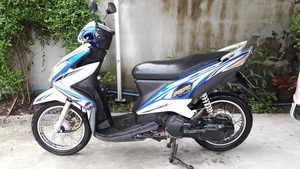 ขาย Yamaha Mio 125 RR  เครื่องเดินนิ่ง น้ำมันไม่มีใหล  วิ่งน้อย  สตาร์ทมือ สตาร์ทเท้าปกติ    เกจ์น้ำมัน เกจ์ไมขึ้นปกติ  ชุดสีเดิมๆ น้ำเงิน ขาว  ไม่มีแตก   ทะเบียนไม่ขาดต่อ ชุดโอนสำเนาบัตรไม่หมดอายุ  รถอยุ่ ถนนสรงประภา แขวงสีกัน เขตดอนเมือง กรุงเทพฯ 10210