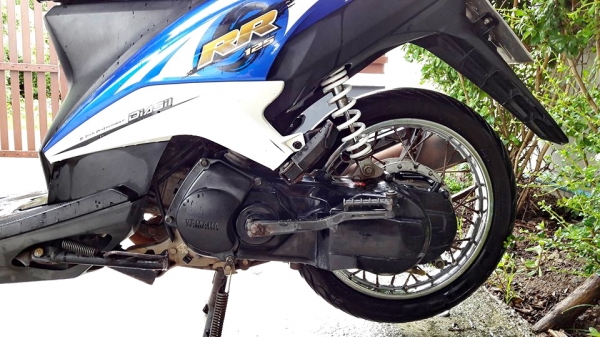 ขาย Yamaha Mio 125 RR  เครื่องเดินนิ่ง น้ำมันไม่มีใหล  วิ่งน้อย  สตาร์ทมือ สตาร์ทเท้าปกติ    เกจ์น้ำมัน เกจ์ไมขึ้นปกติ  ชุดสีเดิมๆ น้ำเงิน ขาว  ไม่มีแตก   ทะเบียนไม่ขาดต่อ ชุดโอนสำเนาบัตรไม่หมดอายุ  รถอยุ่ ถนนสรงประภา แขวงสีกัน เขตดอนเมือง กรุงเทพฯ 10210