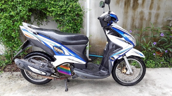 ขาย Yamaha Mio 125 RR  เครื่องเดินนิ่ง น้ำมันไม่มีใหล  วิ่งน้อย  สตาร์ทมือ สตาร์ทเท้าปกติ    เกจ์น้ำมัน เกจ์ไมขึ้นปกติ  ชุดสีเดิมๆ น้ำเงิน ขาว  ไม่มีแตก   ทะเบียนไม่ขาดต่อ ชุดโอนสำเนาบัตรไม่หมดอายุ  รถอยุ่ ถนนสรงประภา แขวงสีกัน เขตดอนเมือง กรุงเทพฯ 10210