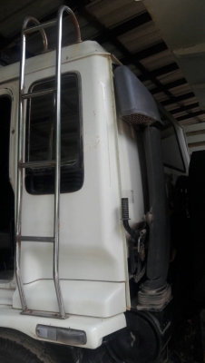 รถอีซูซุ 6 ล้อดั้ม FTR  200 แรงม้า ปี 49.     สนใจติดต่อ  081 - 6079515