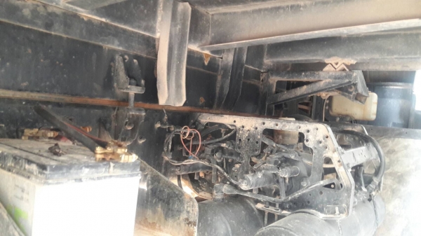 รถอีซูซุ 6 ล้อดั้ม FTR  200 แรงม้า ปี 49.     สนใจติดต่อ  081 - 6079515