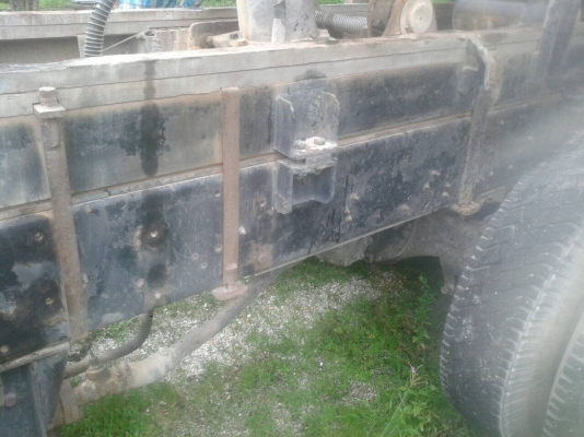 รถมิตซู 10 ล้อดั้ม FN527M - TF  220 แรงม้า. ปี 38.    สนใจติดต่อ  081 - 6079515