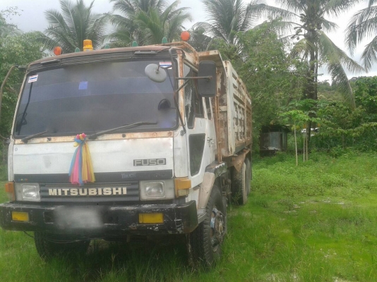 รถมิตซู 10 ล้อดั้ม FN527M - TF  220 แรงม้า. ปี 38.    สนใจติดต่อ  081 - 6079515