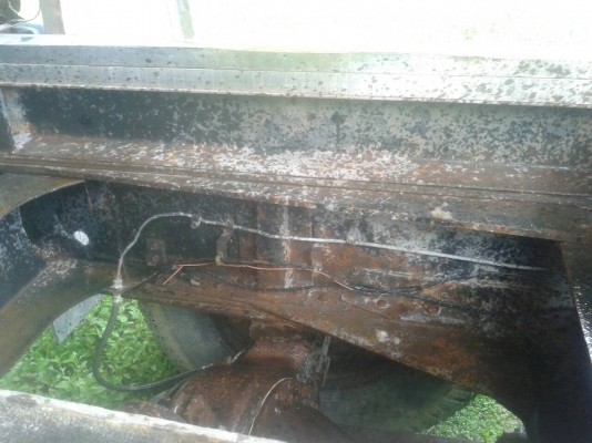 รถมิตซู 10 ล้อดั้ม FN527M - TF  220 แรงม้า. ปี 38.    สนใจติดต่อ  081 - 6079515