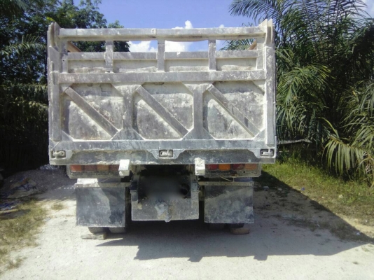 รถมิตซู 10 ล้อดั้ม FN527M - TF  220 แรงม้า. ปี 38.    สนใจติดต่อ  081 - 6079515