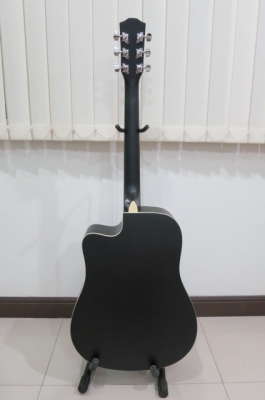 กีต้าร์โปร่ง ใหญ่ คอเว้า 41 นิ้ว CB SKY สีดำ ขัดด้าน สวยมาก ขอบขาว ของใหม่ มือหนึ่ง